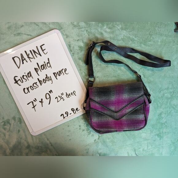 Dakine Handbags - Y2K Dakine Plaid Crossbody Purse